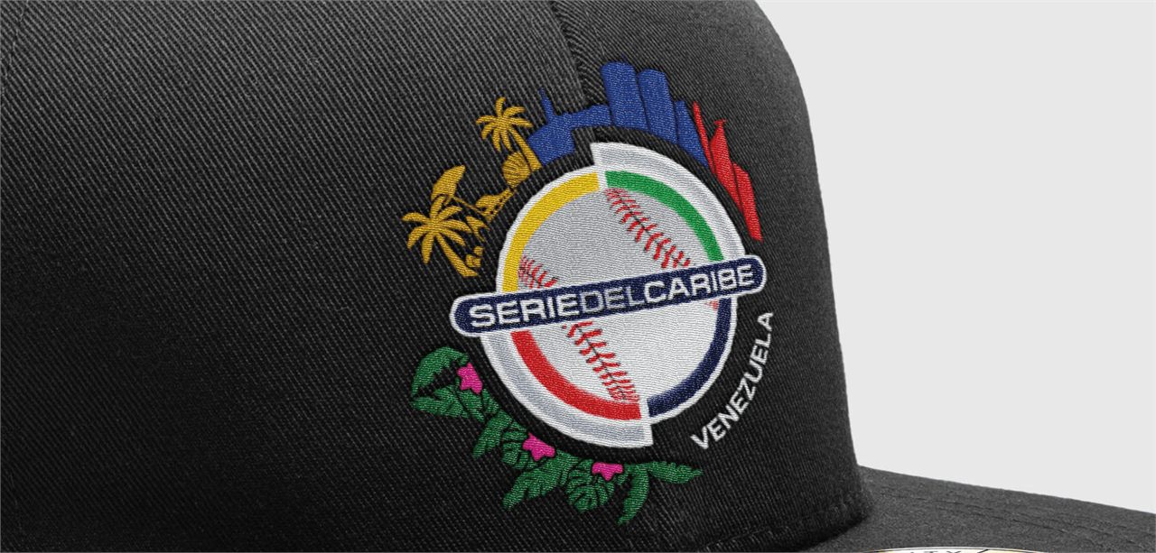 Gorra con el logotipo bordado de la Serie del Caribe Gran Caracas 2026